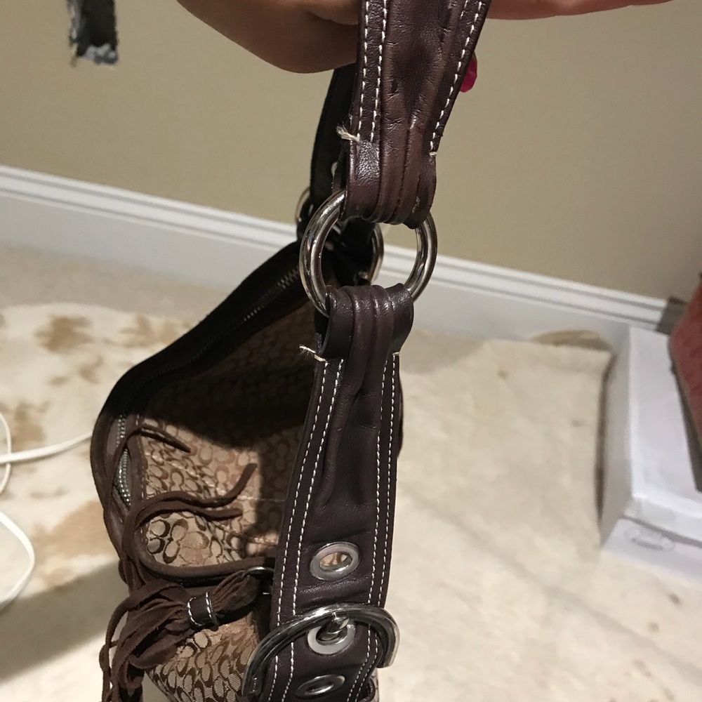 100% Authentic Coach handbag - Picture 2 of 5
